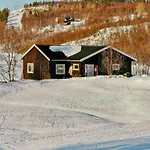 By Langfjorden With Sauna And Midnight Sun בית נופש *