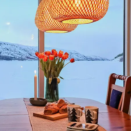 By Langfjorden With Sauna And Midnight Sun * Svanvik