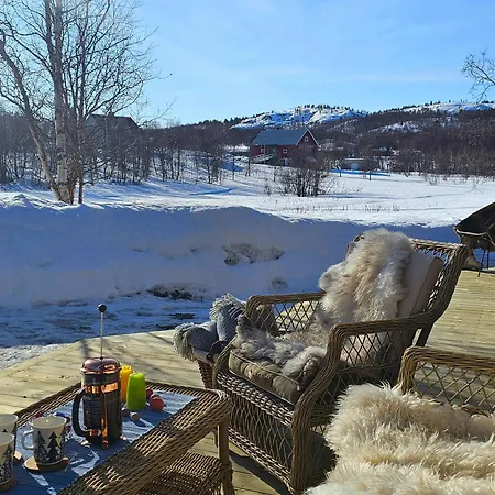 By Langfjorden With Sauna And Midnight Sun Holiday home Svanvik