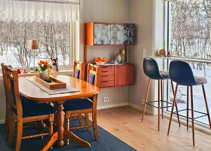 By Langfjorden With Sauna And Midnight Sun